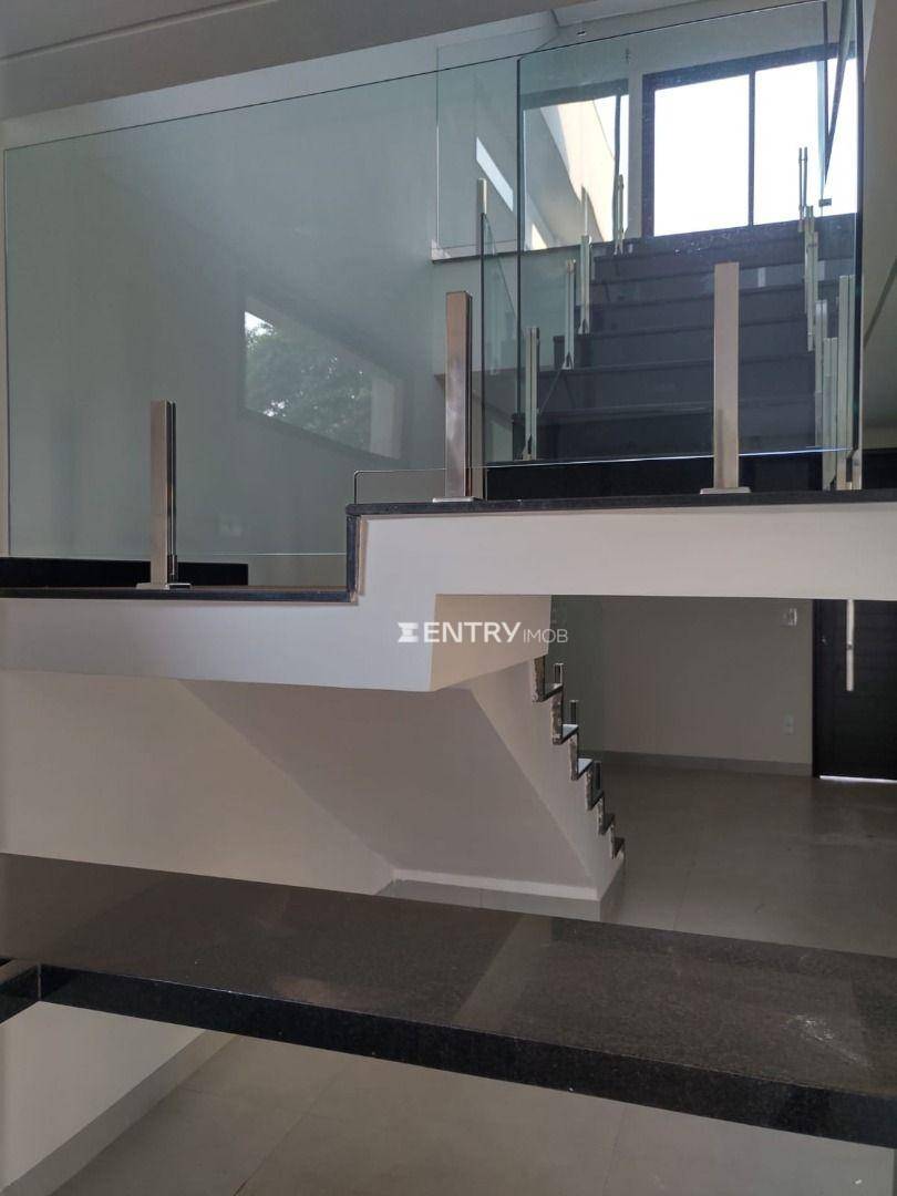 Casa à venda com 4 quartos, 205m² - Foto 15