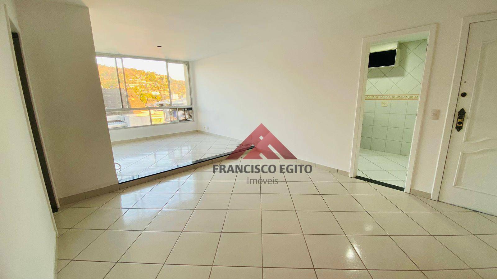 Apartamento à venda com 2 quartos, 85m² - Foto 2