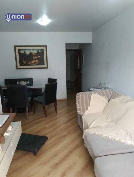 Apartamento à venda com 2 quartos, 66m² - Foto 2