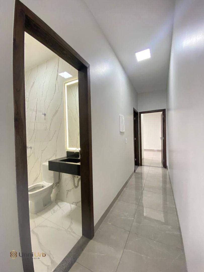 Casa à venda com 2 quartos, 70m² - Foto 5