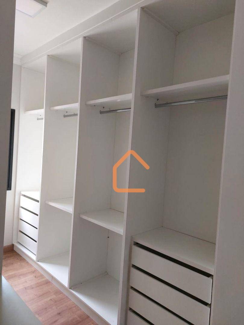 Casa à venda com 4 quartos, 213m² - Foto 3