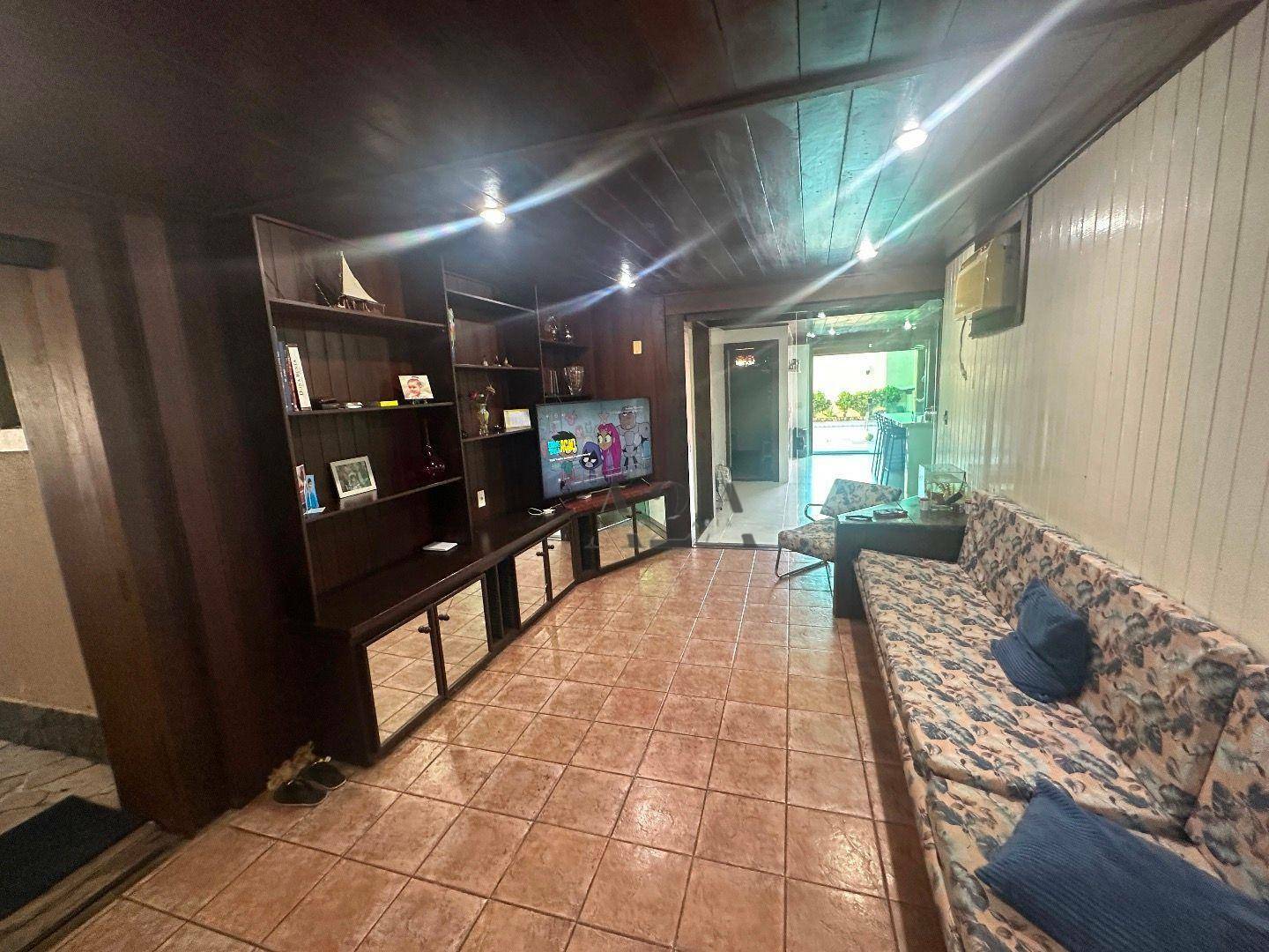 Casa de Condomínio à venda com 5 quartos, 350m² - Foto 40