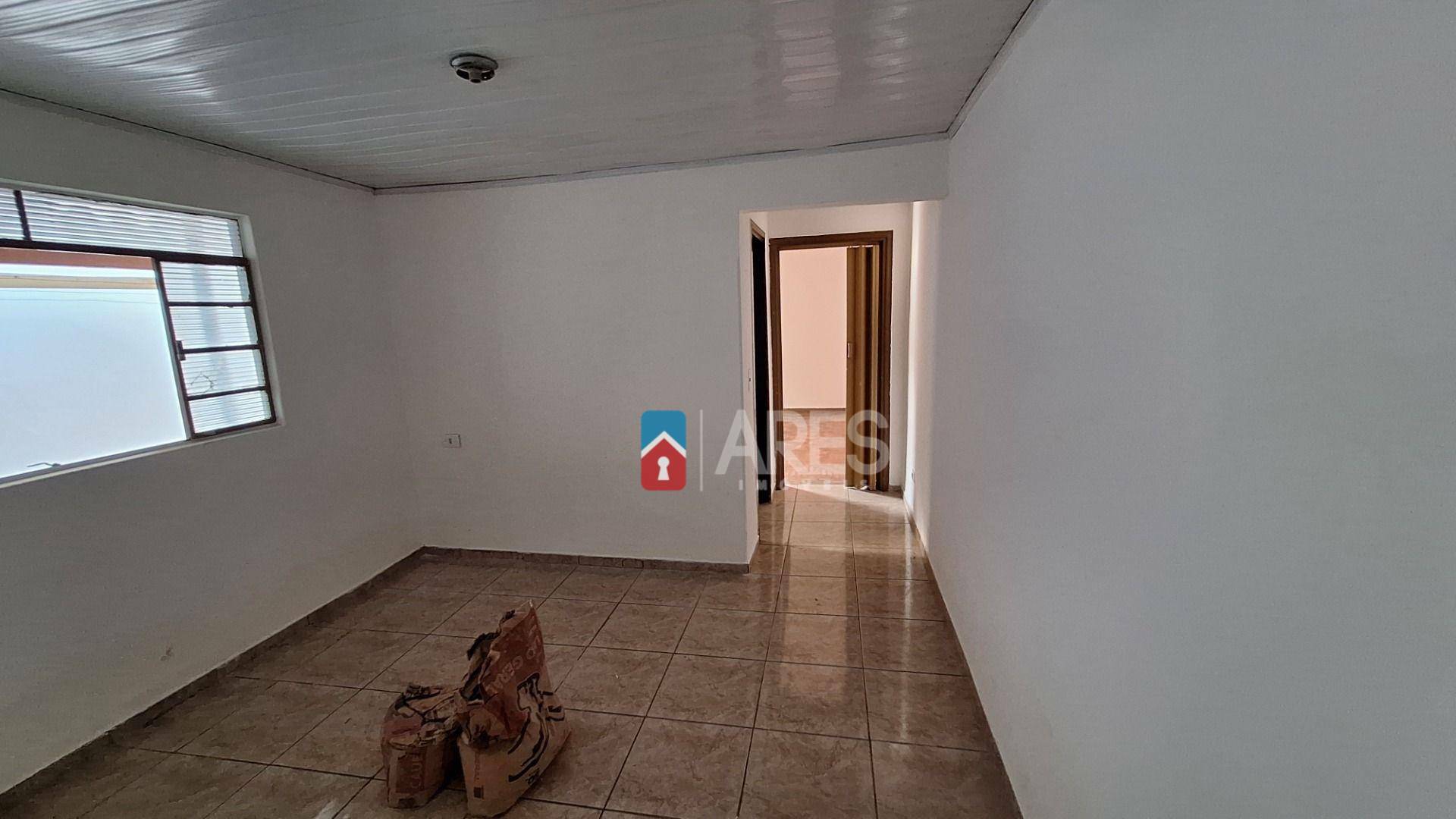 Casa para alugar com 1 quarto, 50m² - Foto 8