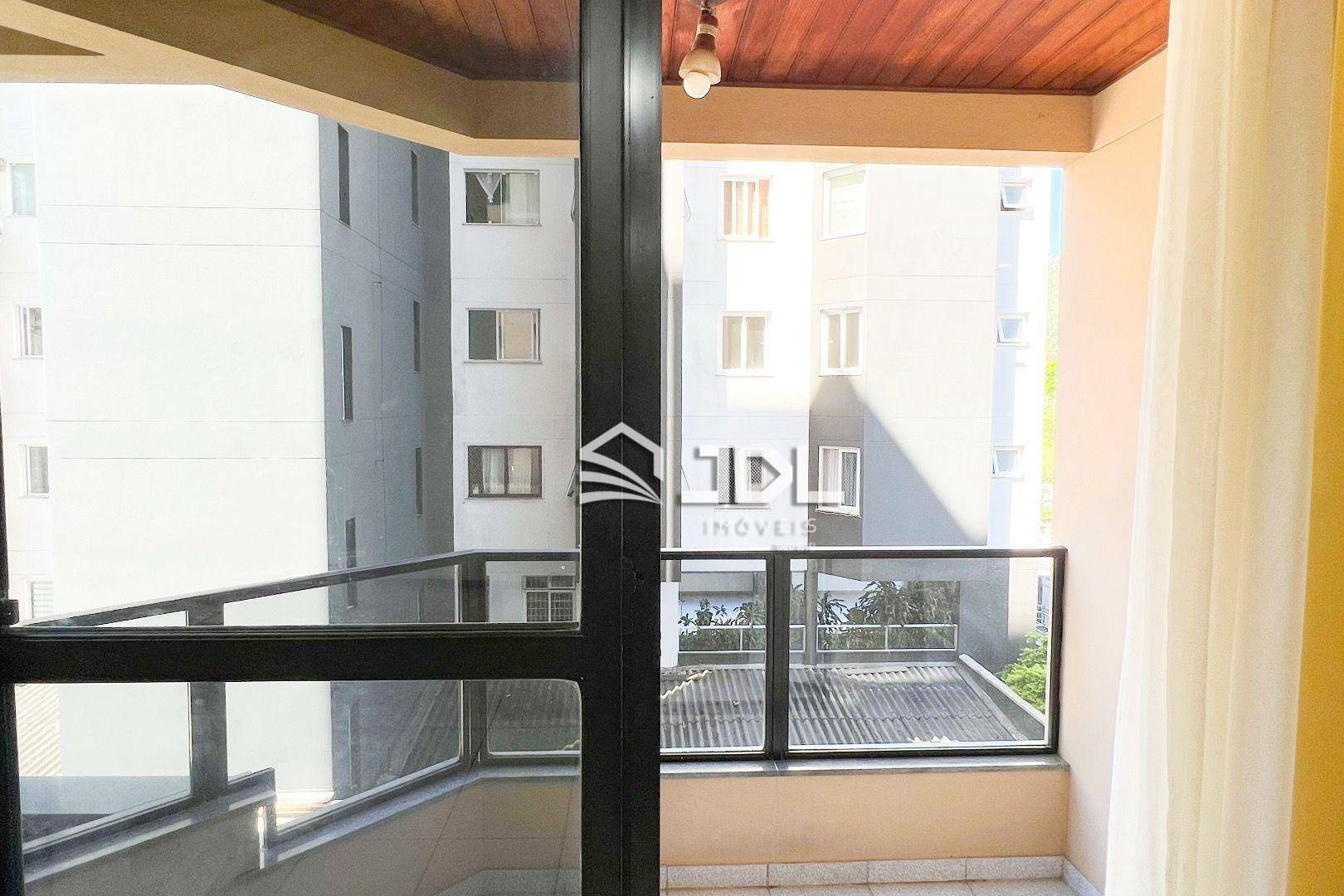 Apartamento à venda com 1 quarto, 52m² - Foto 4