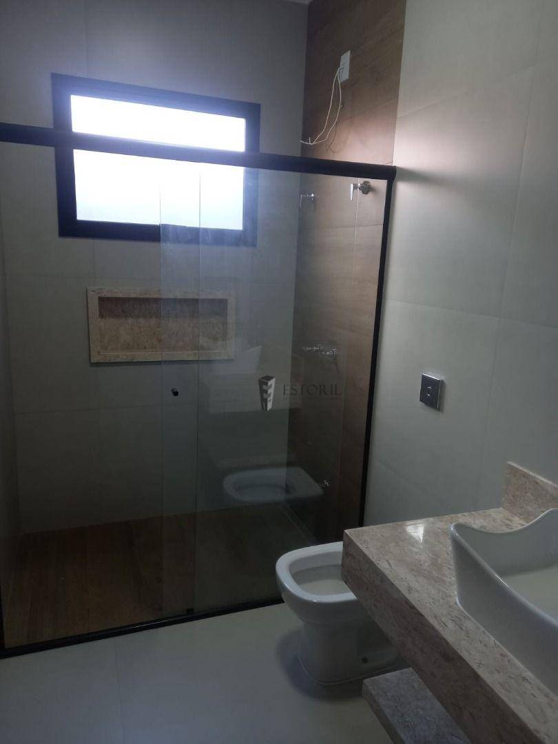 Casa à venda com 3 quartos, 300M2 - Foto 24