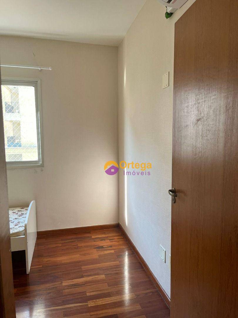 Apartamento à venda com 3 quartos, 87m² - Foto 9