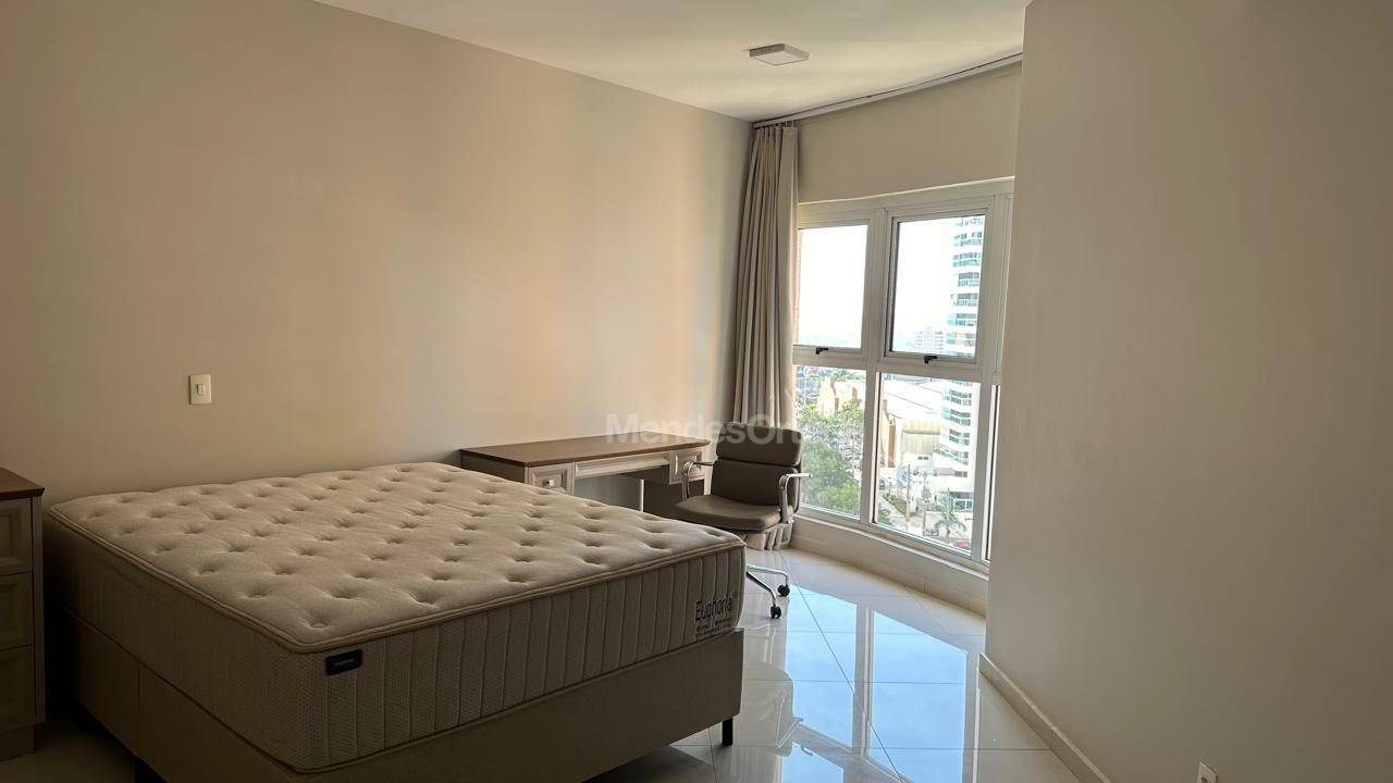 Apartamento à venda com 3 quartos, 194m² - Foto 20