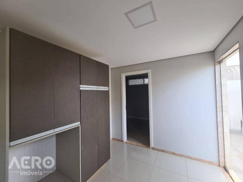 Casa de Condomínio à venda com 3 quartos, 222m² - Foto 29