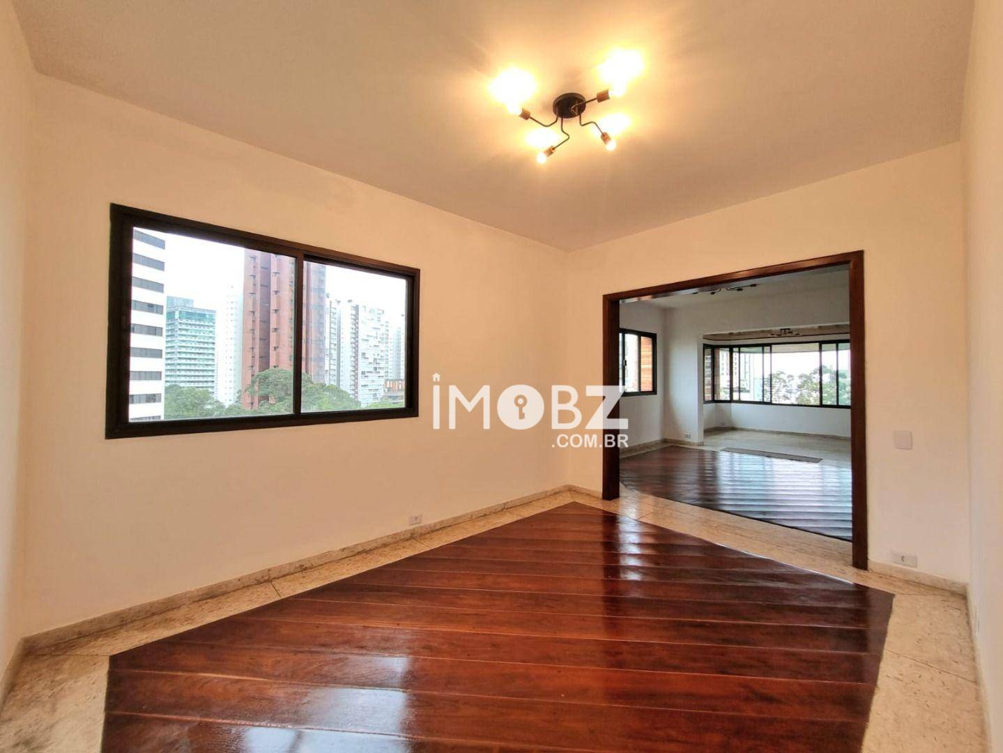 Apartamento à venda com 4 quartos, 236m² - Foto 15