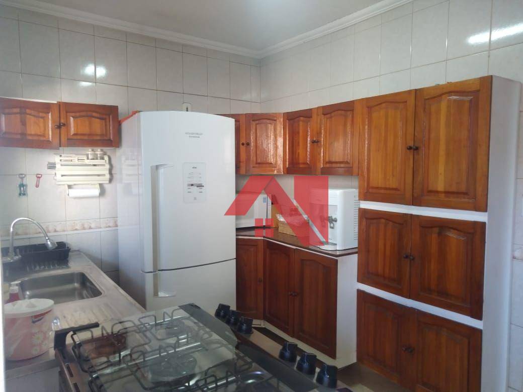 Casa à venda com 3 quartos, 138m² - Foto 11