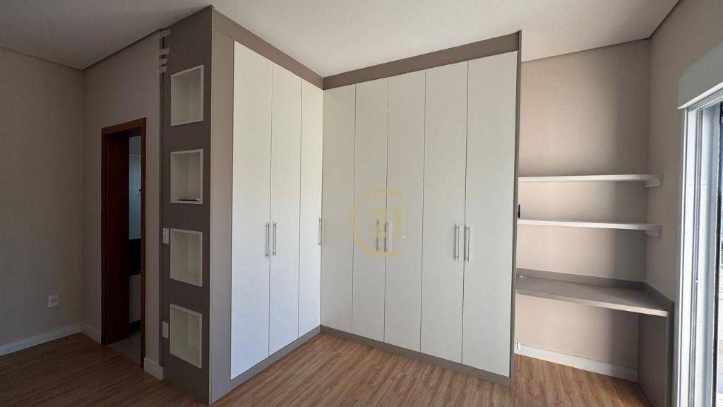 Casa de Condomínio para alugar com 3 quartos, 322m² - Foto 27