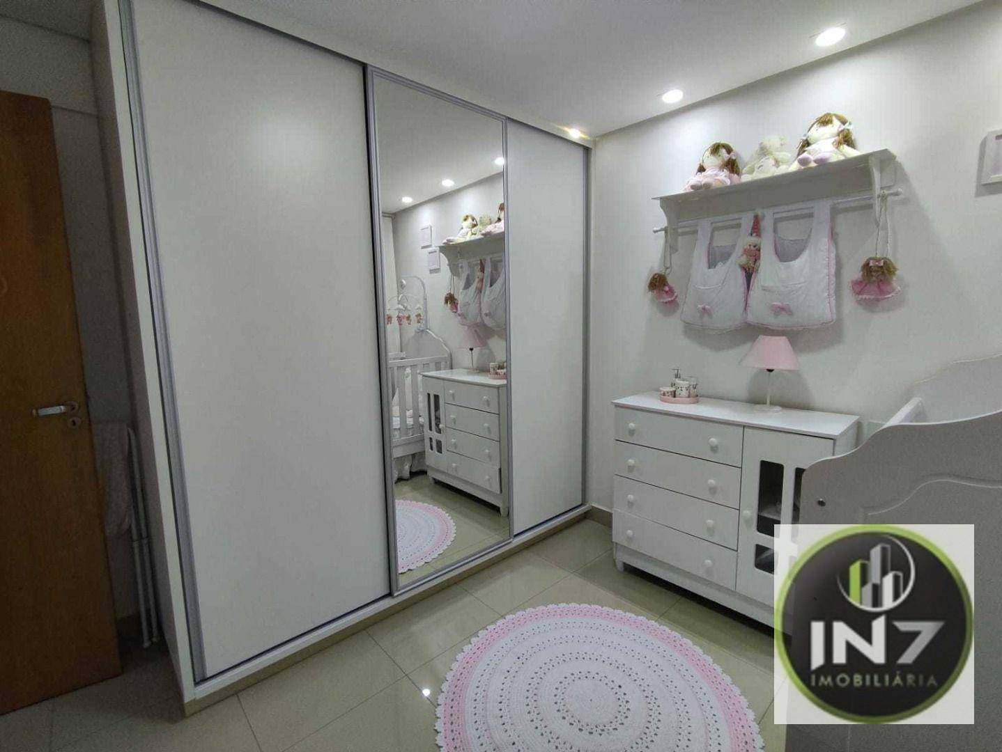 Apartamento à venda com 3 quartos, 126m² - Foto 2