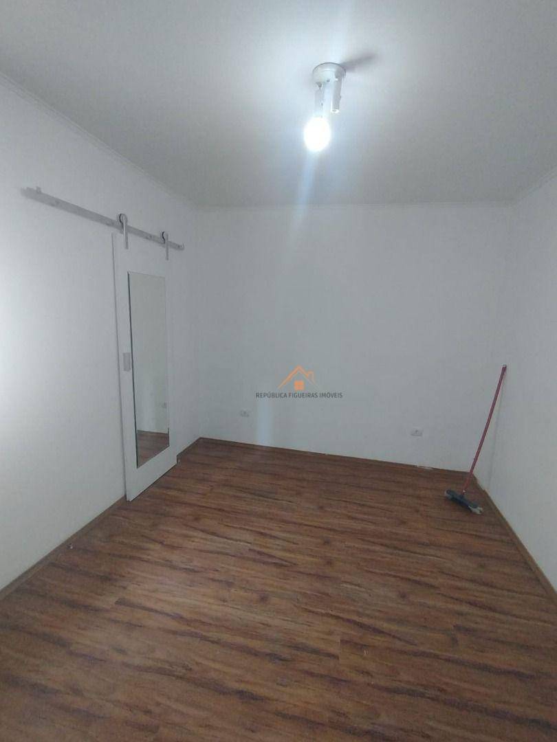 Sobrado para alugar com 2 quartos, 120m² - Foto 11