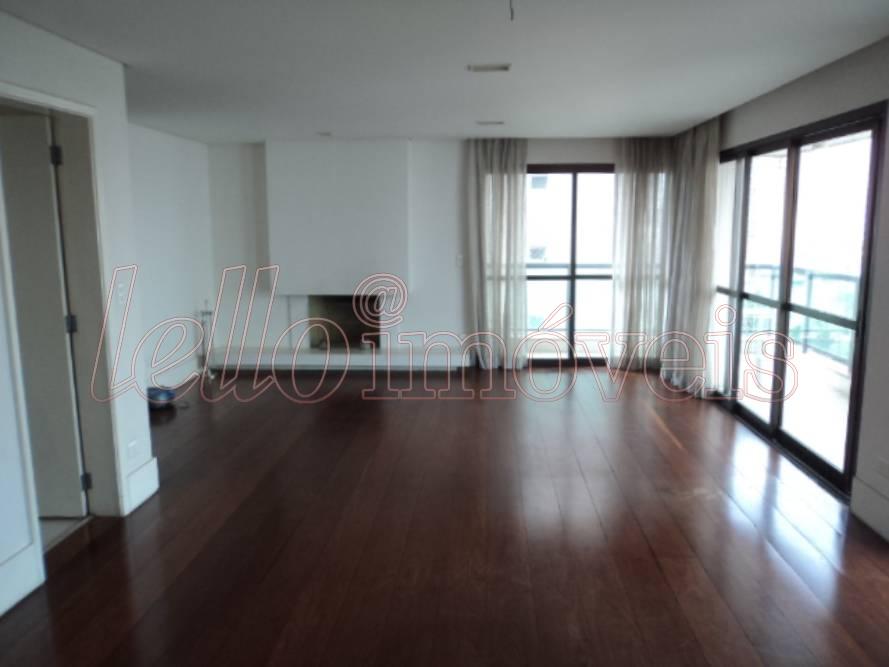 Apartamento para alugar com 3 quartos, 220m² - Foto 2