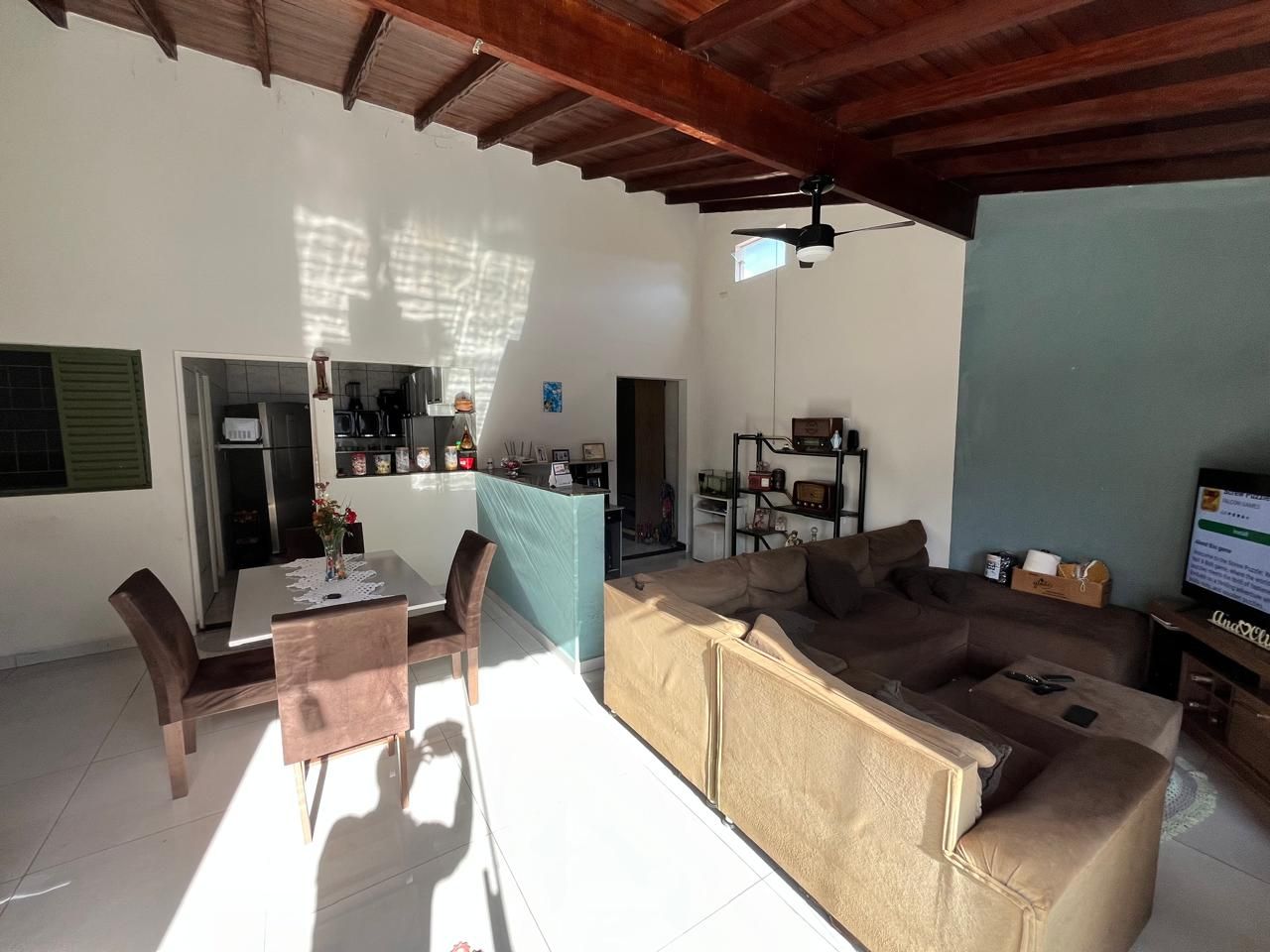 Casa à venda com 2 quartos, 90m² - Foto 7