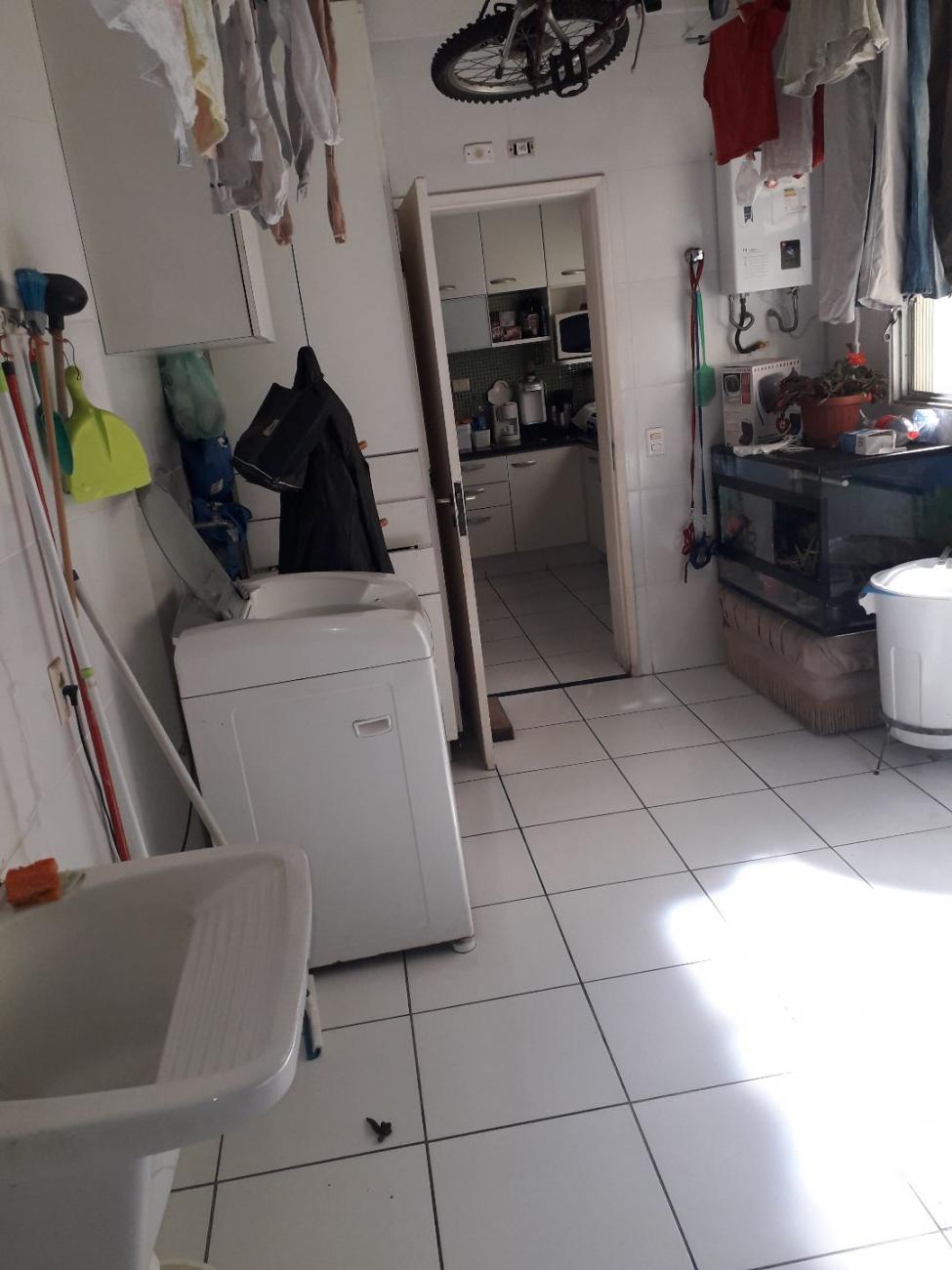 Apartamento à venda com 3 quartos, 160m² - Foto 13