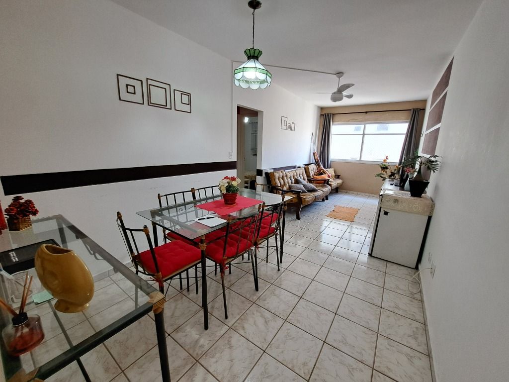 Apartamento à venda com 2 quartos, 70m² - Foto 1