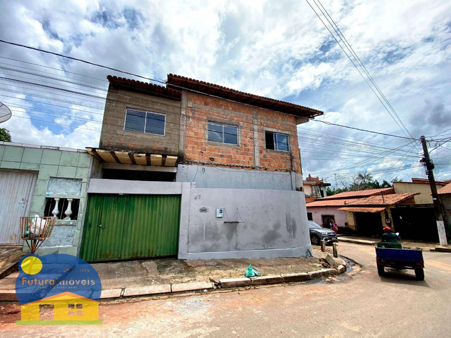 Casa à venda e aluguel com 3 quartos, 60m² - Foto 2