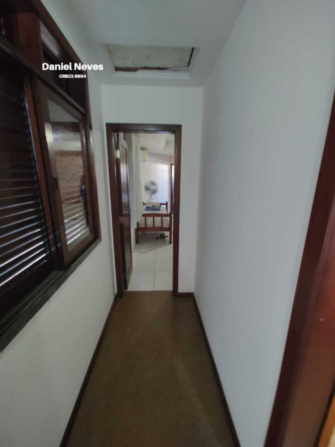 Casa à venda com 5 quartos, 258m² - Foto 32