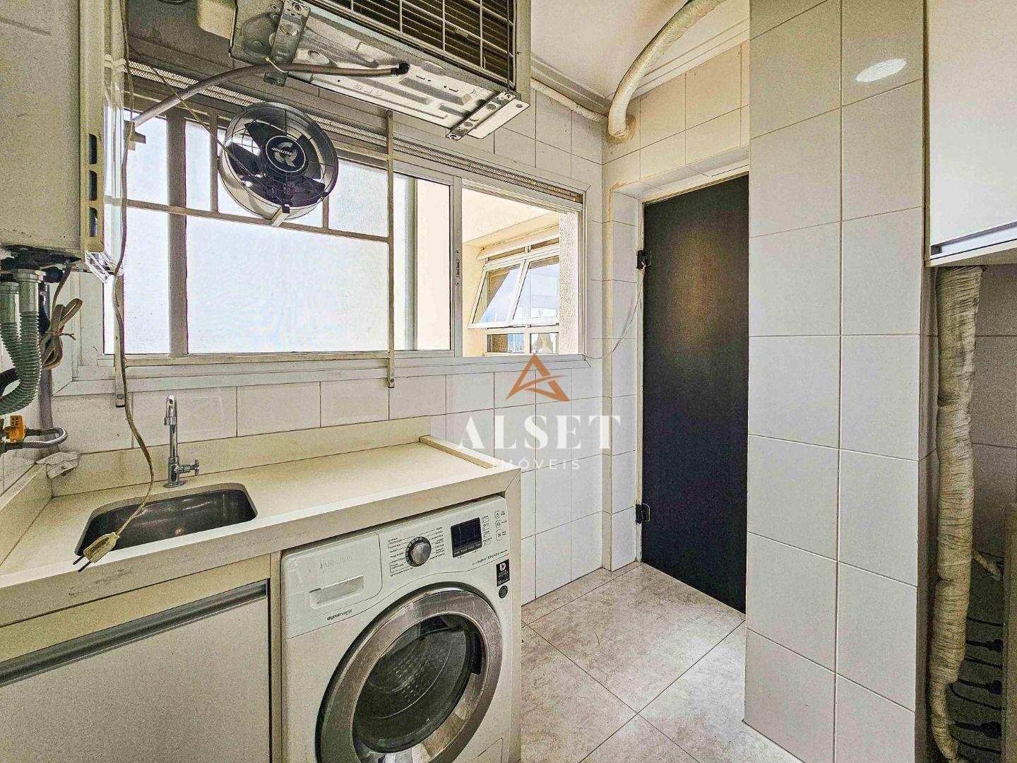 Apartamento à venda com 3 quartos, 107m² - Foto 29