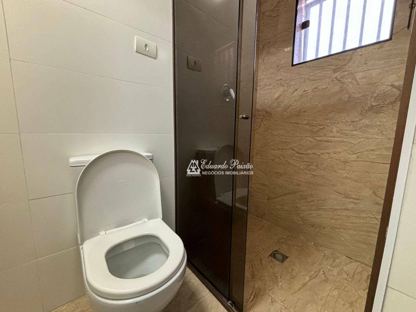 Sobrado à venda e aluguel com 3 quartos, 150m² - Foto 13