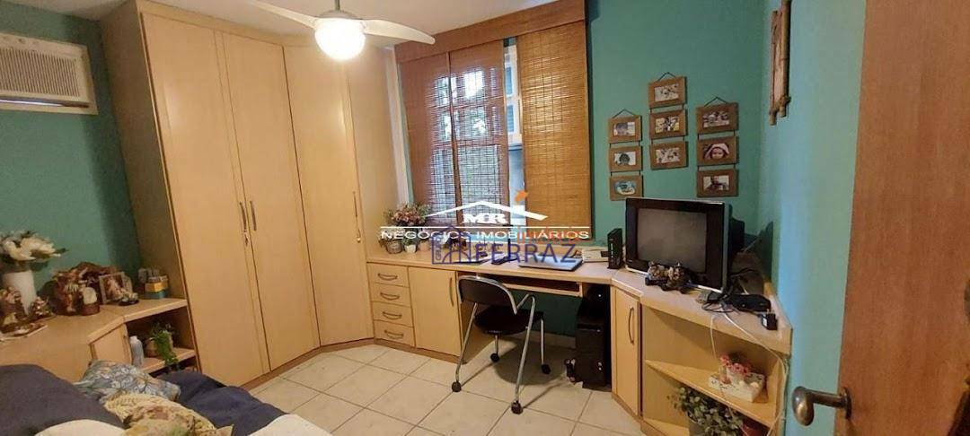 Apartamento à venda com 2 quartos, 65m² - Foto 13