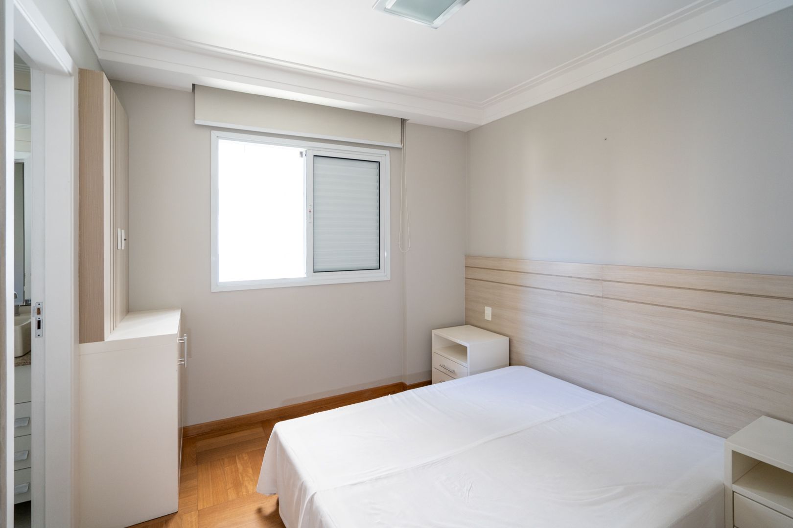 Apartamento à venda com 4 quartos, 173m² - Foto 10