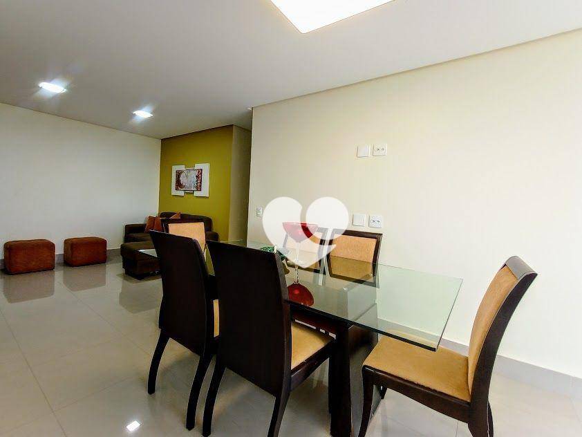 Apartamento para alugar com 3 quartos, 140m² - Foto 4