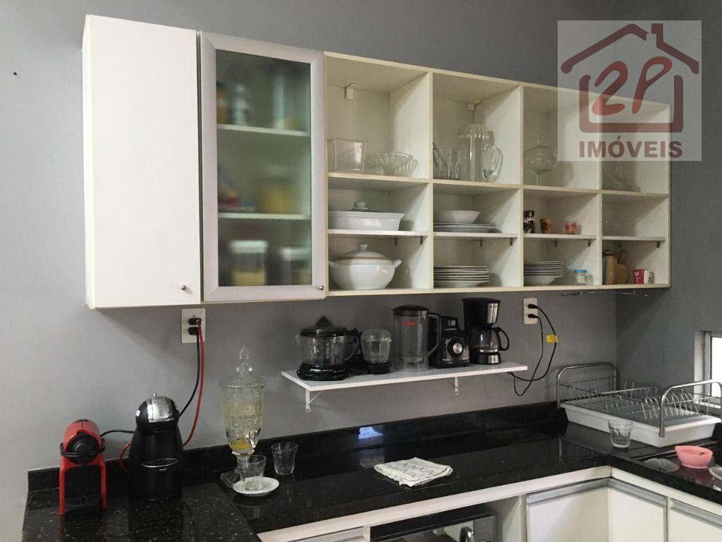 Casa, 3 quartos, 230 m² - Foto 25