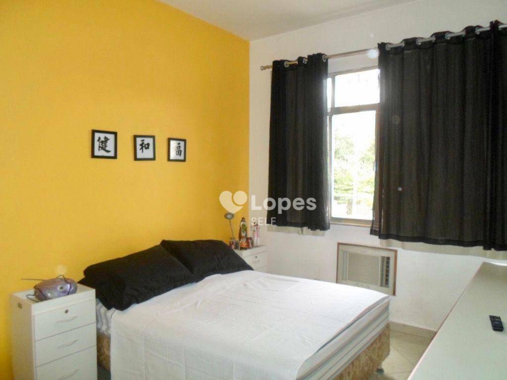 Apartamento à venda com 3 quartos, 114m² - Foto 4