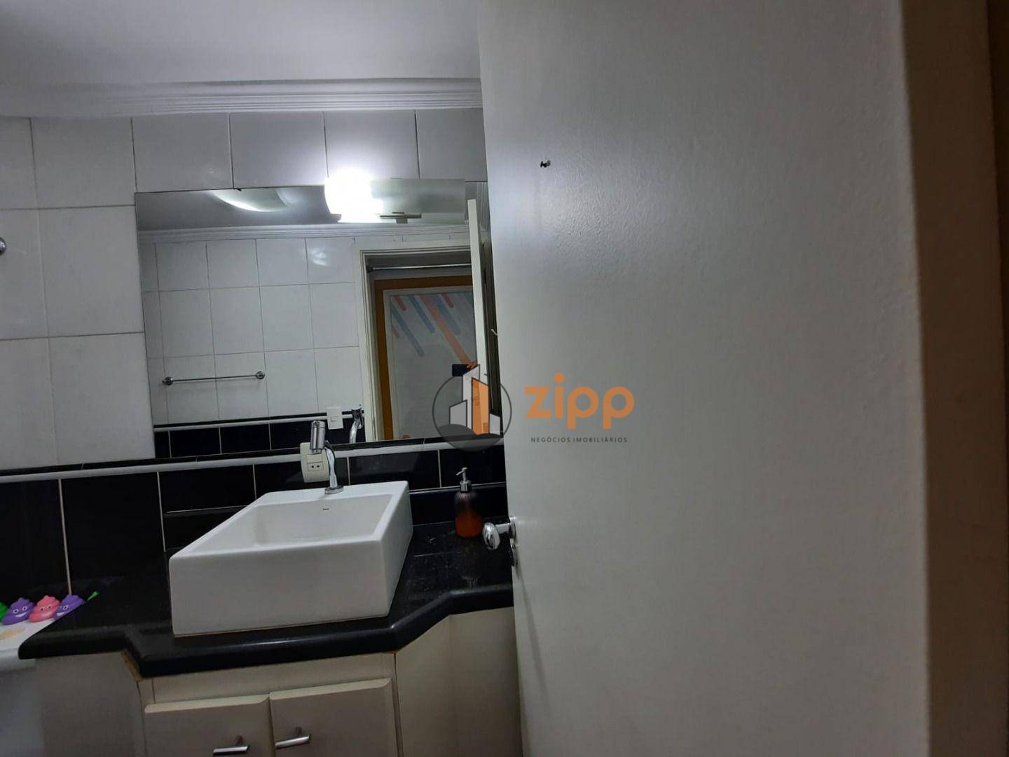 Apartamento à venda com 2 quartos, 55m² - Foto 21