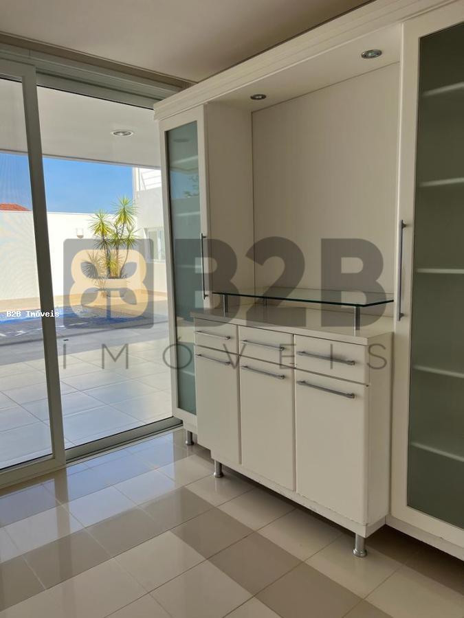 Casa à venda com 4 quartos, 345m² - Foto 13