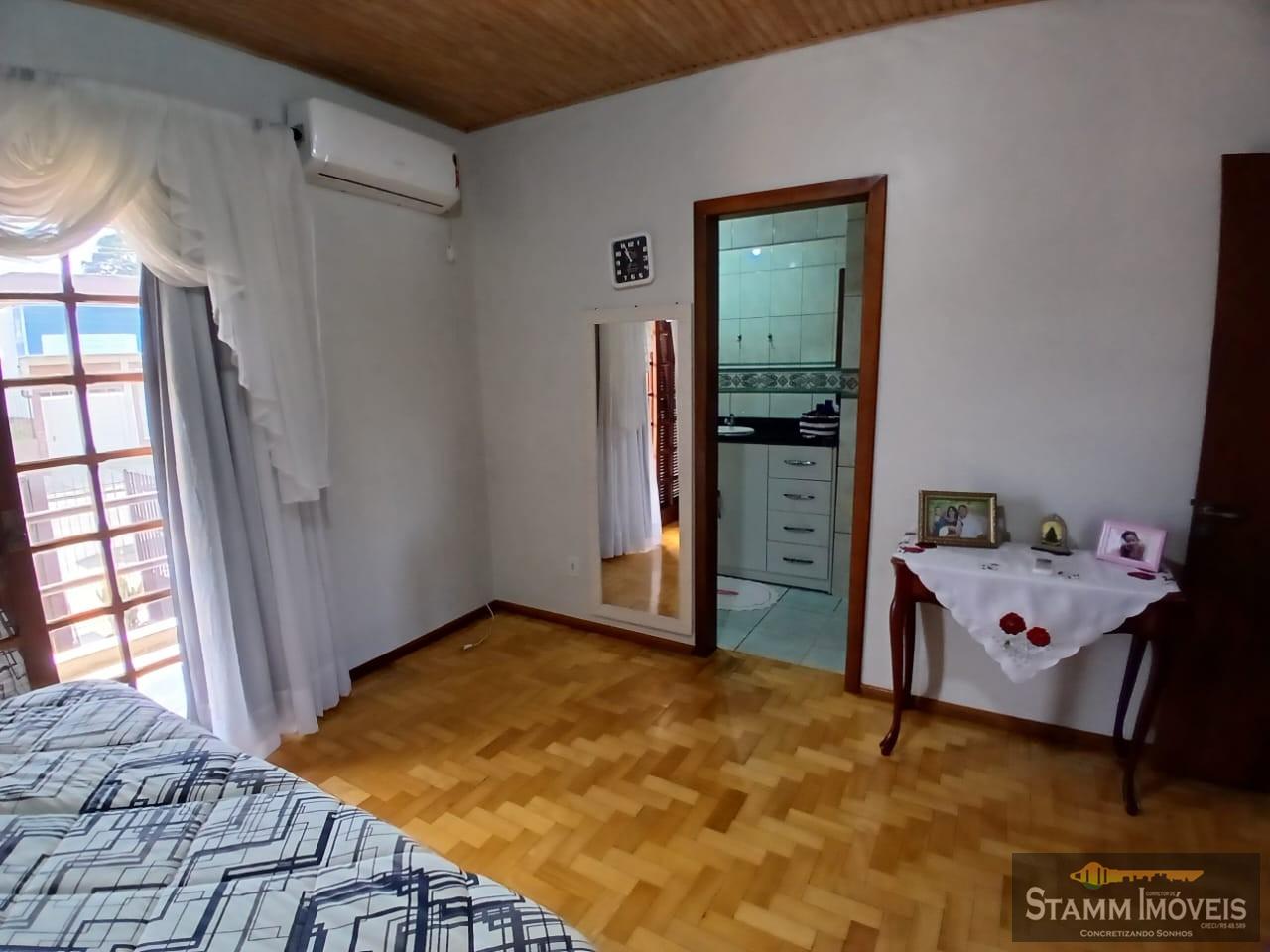 Casa à venda com 3 quartos, 250m² - Foto 22