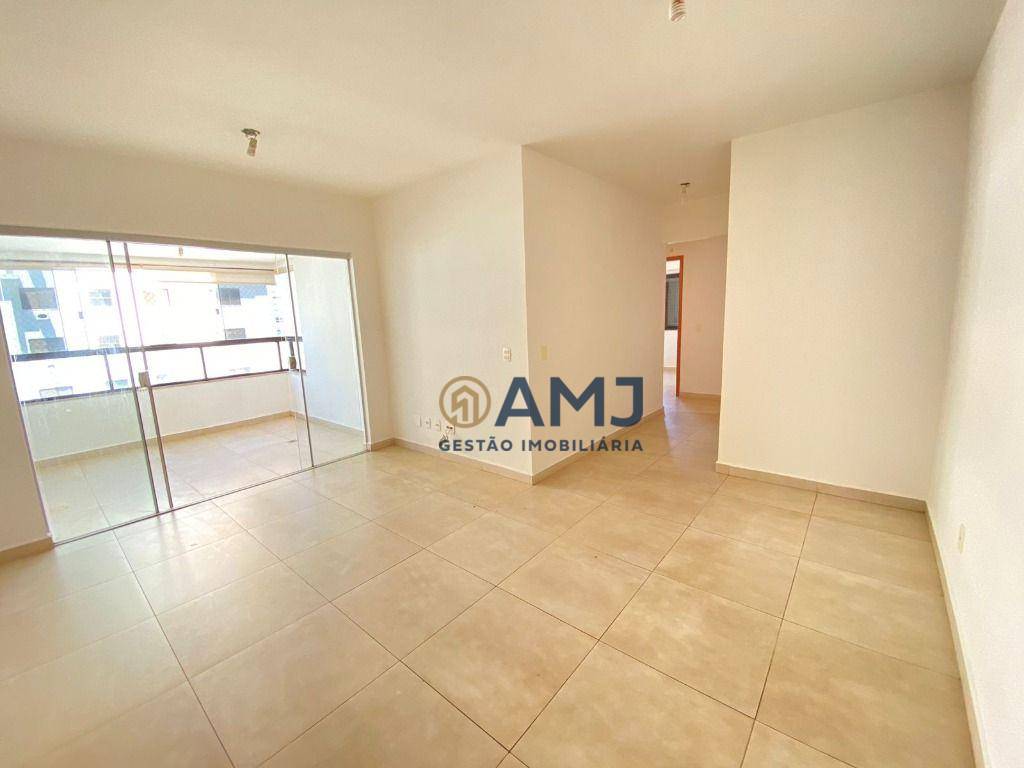 Apartamento à venda com 3 quartos, 86m² - Foto 1