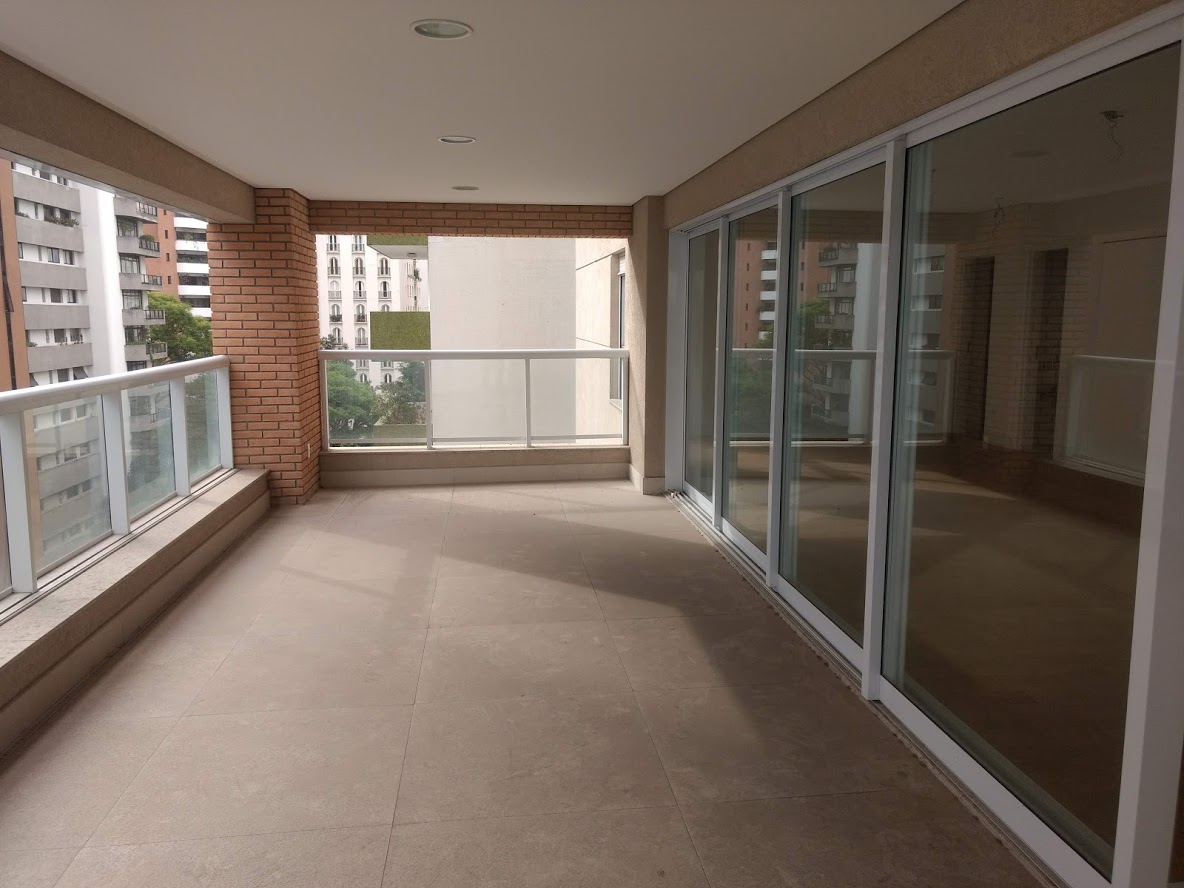 Apartamento à venda com 3 quartos, 205m² - Foto 11