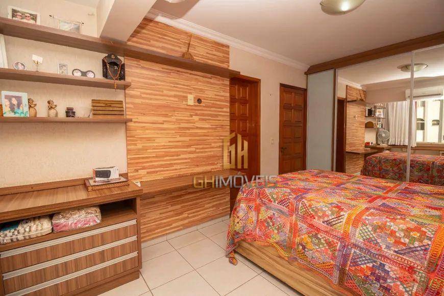 Apartamento à venda com 4 quartos, 209m² - Foto 20