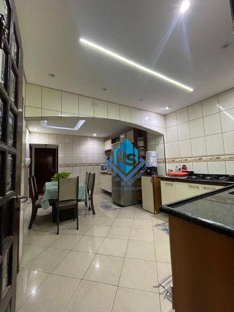 Sobrado à venda com 3 quartos, 157m² - Foto 12