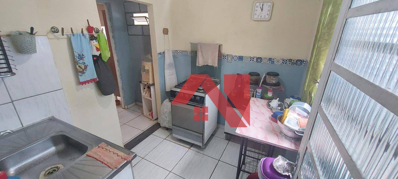Casa à venda com 1 quarto, 76m² - Foto 13