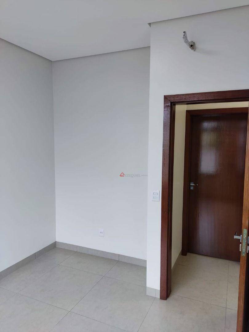 Casa à venda com 3 quartos, 140m² - Foto 25