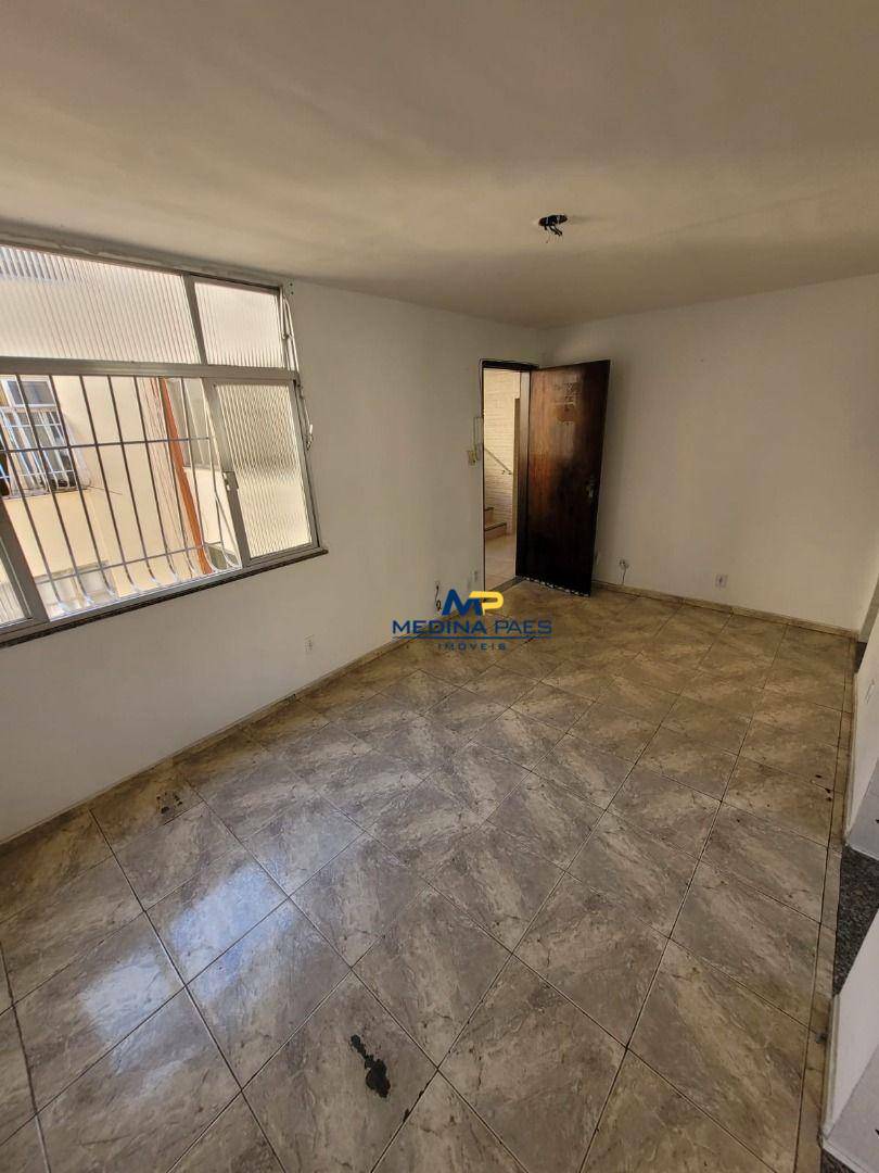 Apartamento à venda com 2 quartos, 42m² - Foto 3