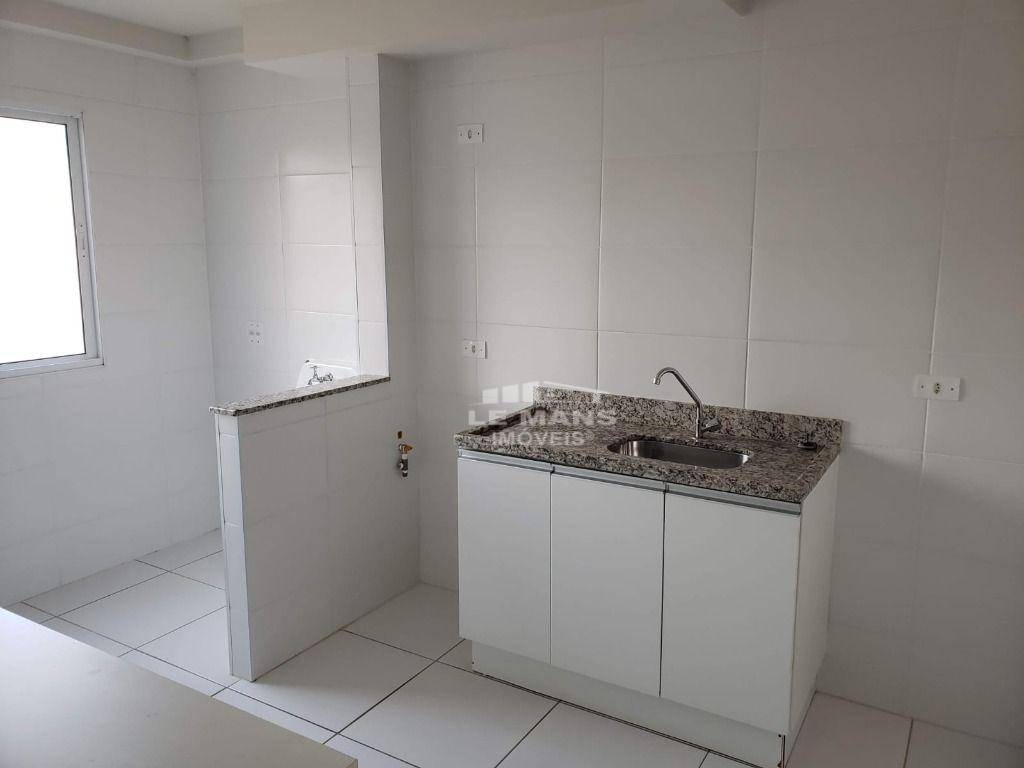 Apartamento à venda com 2 quartos, 63m² - Foto 9