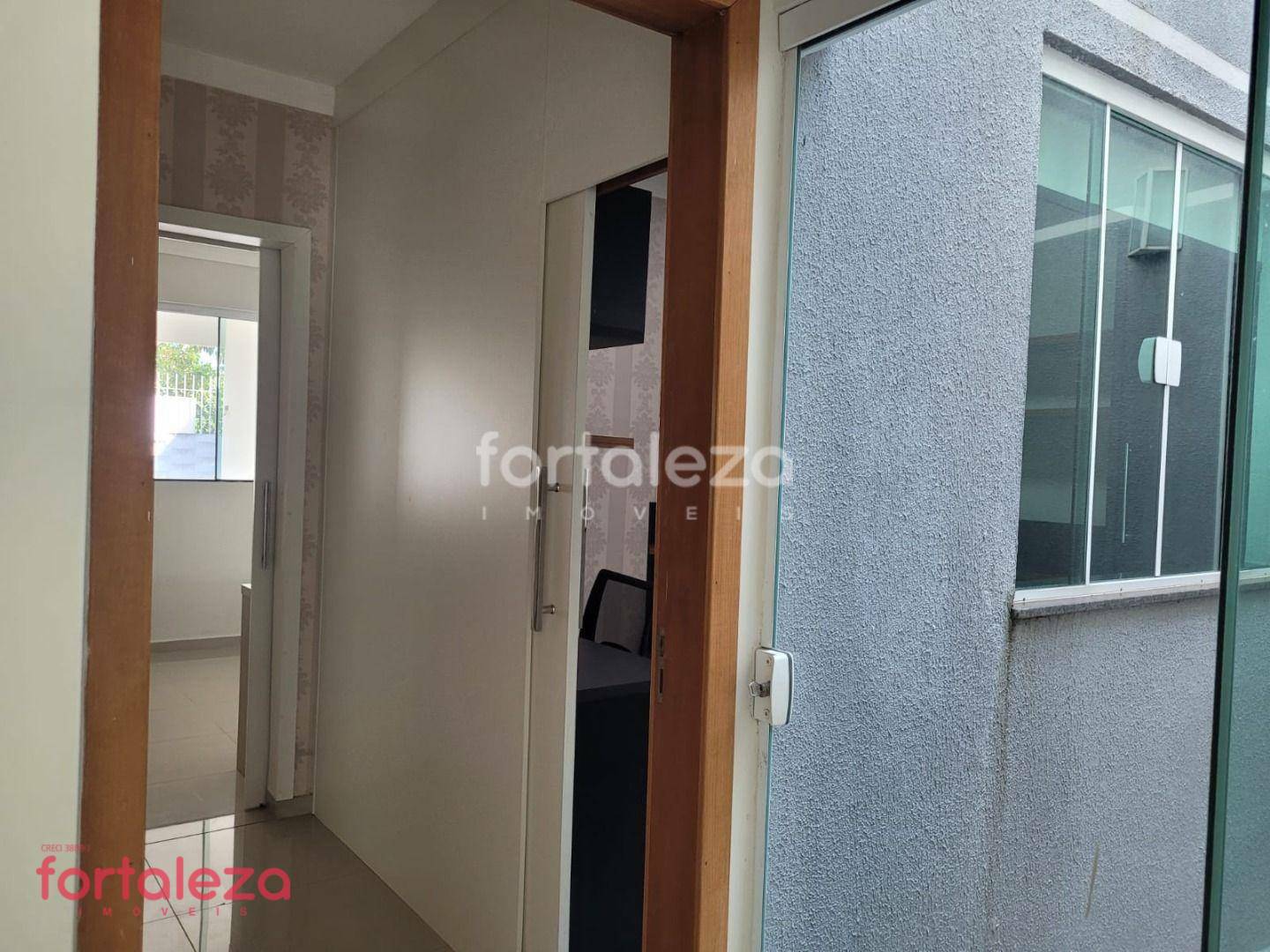 Casa à venda com 2 quartos, 99m² - Foto 12