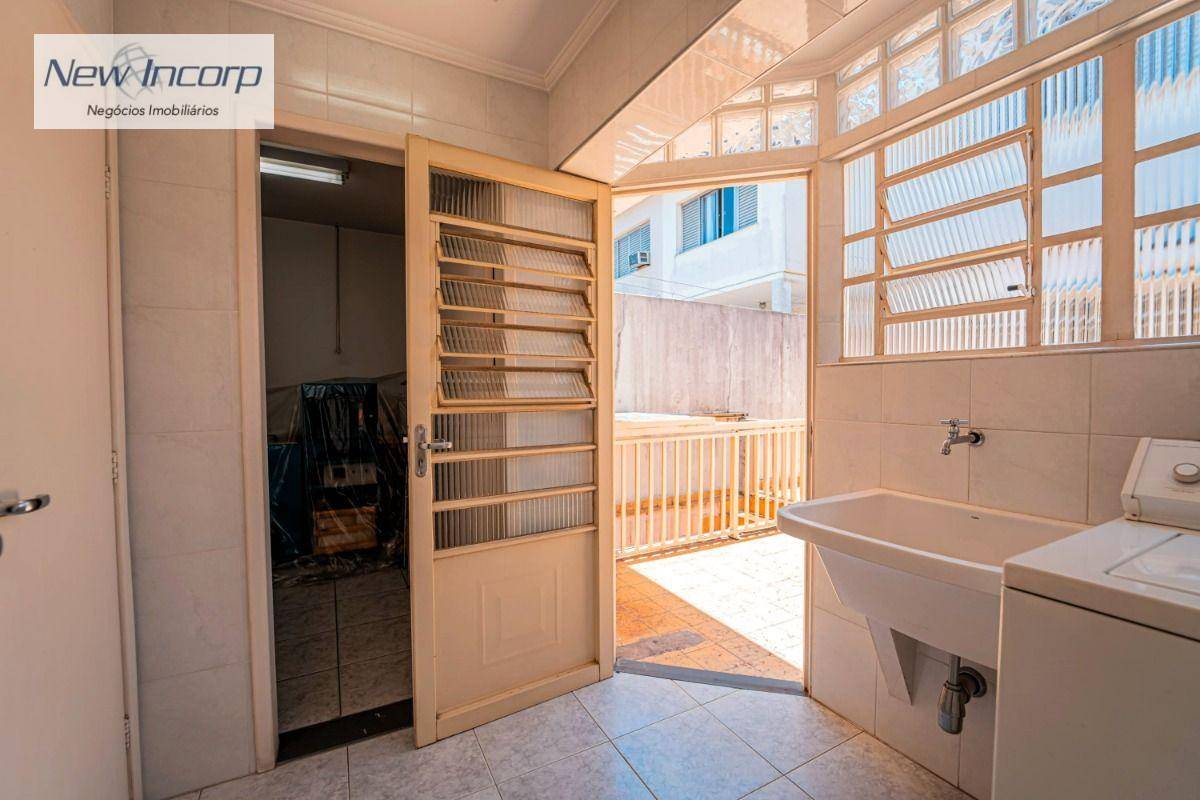 Sobrado à venda com 4 quartos, 204m² - Foto 29