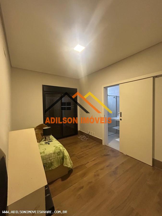 Casa à venda com 3 quartos, 210m² - Foto 16