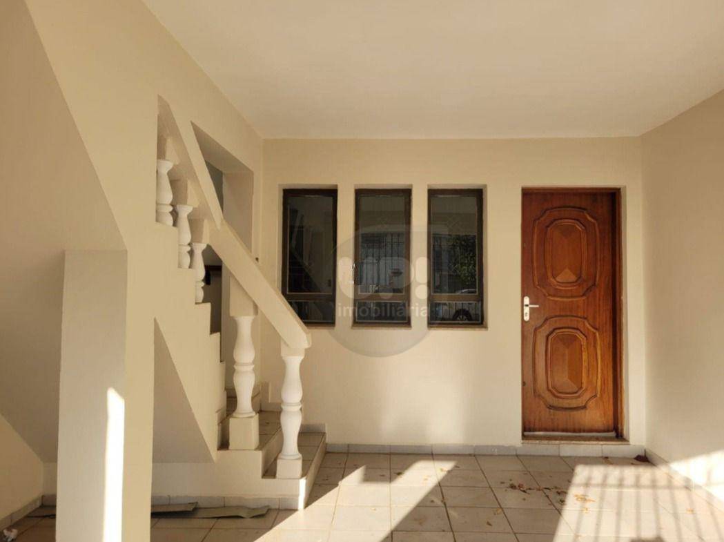 Casa, 3 quartos, 119 m² - Foto 2