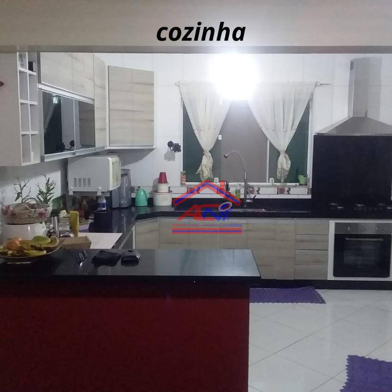 Sobrado à venda com 3 quartos, 216m² - Foto 47