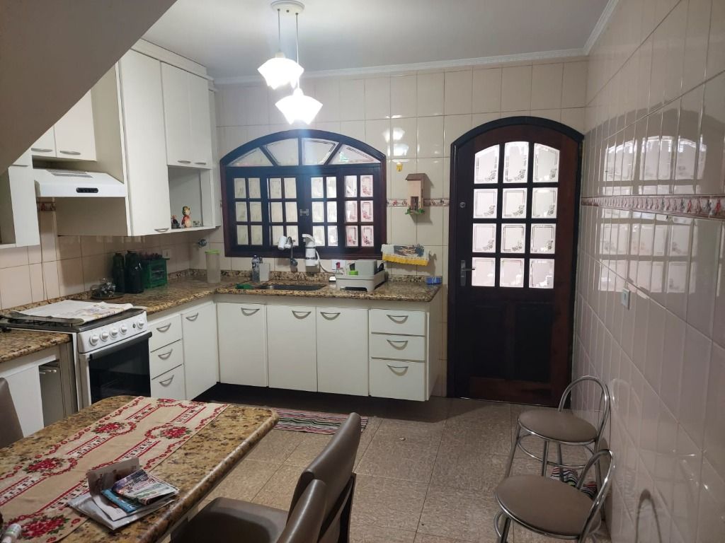 Sobrado à venda com 2 quartos, 70m² - Foto 8