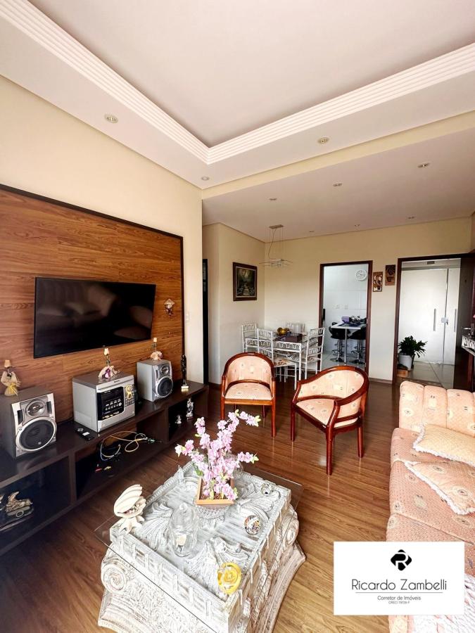 Apartamento à venda com 3 quartos, 75m² - Foto 3