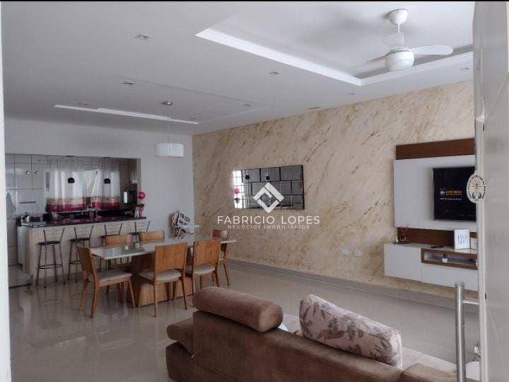 Casa à venda com 4 quartos, 275m² - Foto 1