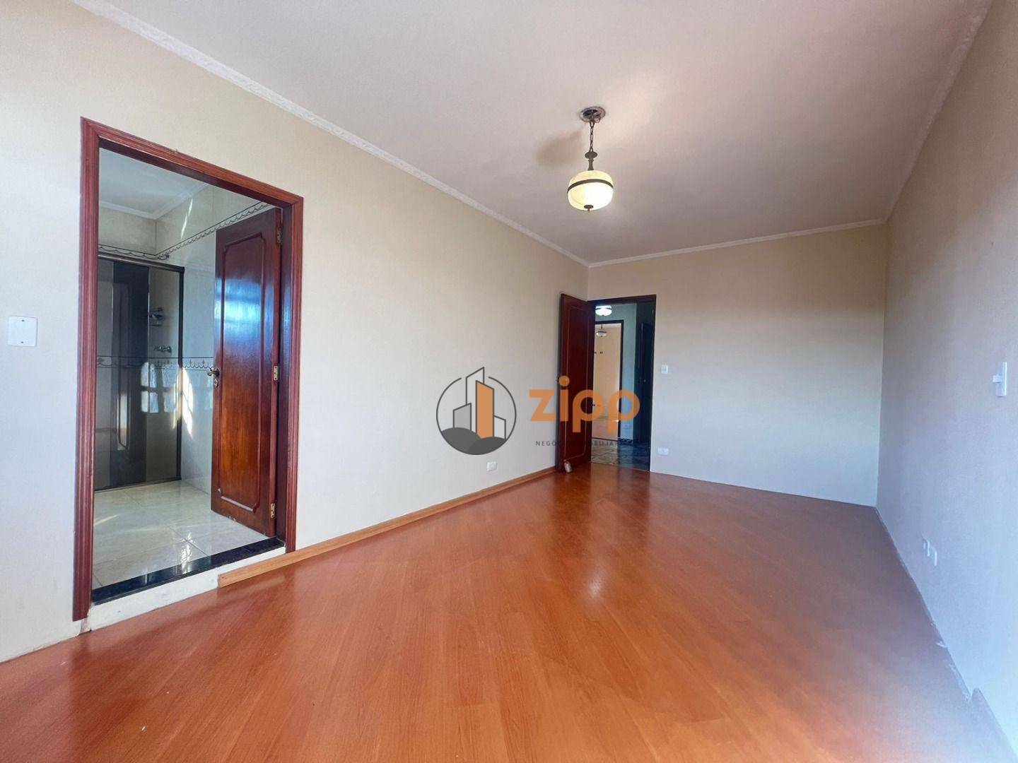 Sobrado à venda com 6 quartos, 300m² - Foto 28